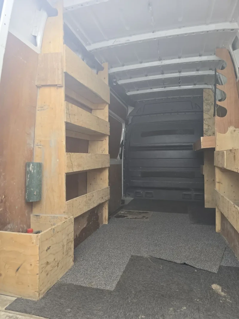 VW Crafter, снимка 6 - Бусове и автобуси - 52269674