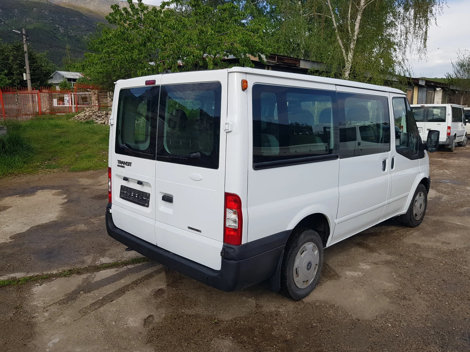 Ford Transit 125Т300, 2012, 125 к.с., 9 МЕСТЕН, КЛИМА, УНИКАТ - изображение 4