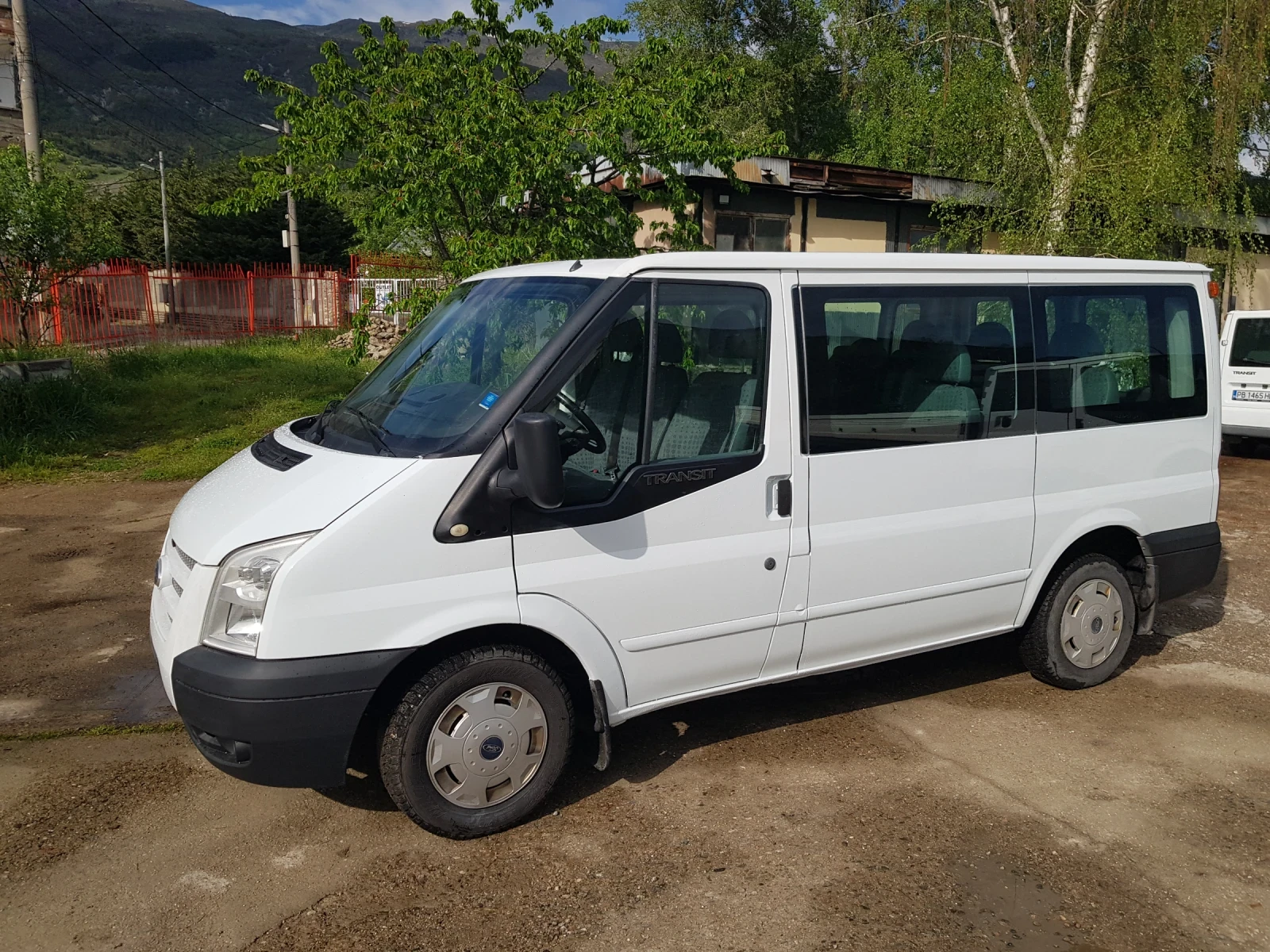 Ford Transit 125Т300, 2012, 125 к.с., 9 МЕСТЕН, КЛИМА, УНИКАТ - изображение 2