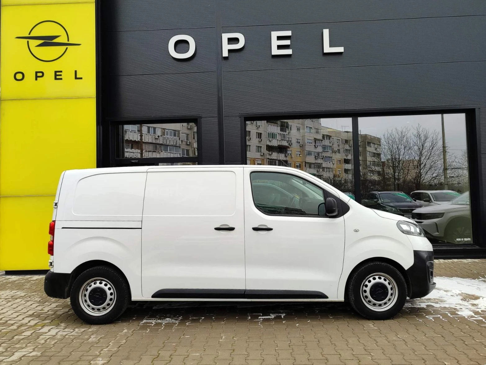 Opel Vivaro Cargo M Edition 1.5 Diesel (120hp) MT6 - изображение 4