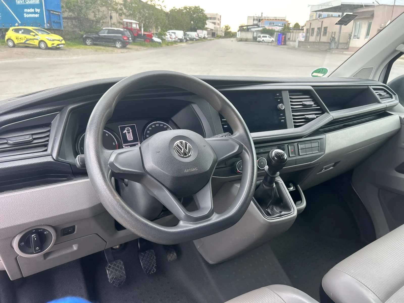 VW Transporter T6 2.0TDI 150ps LONG 2021г , снимка 13 - Бусове и автобуси - 54649313