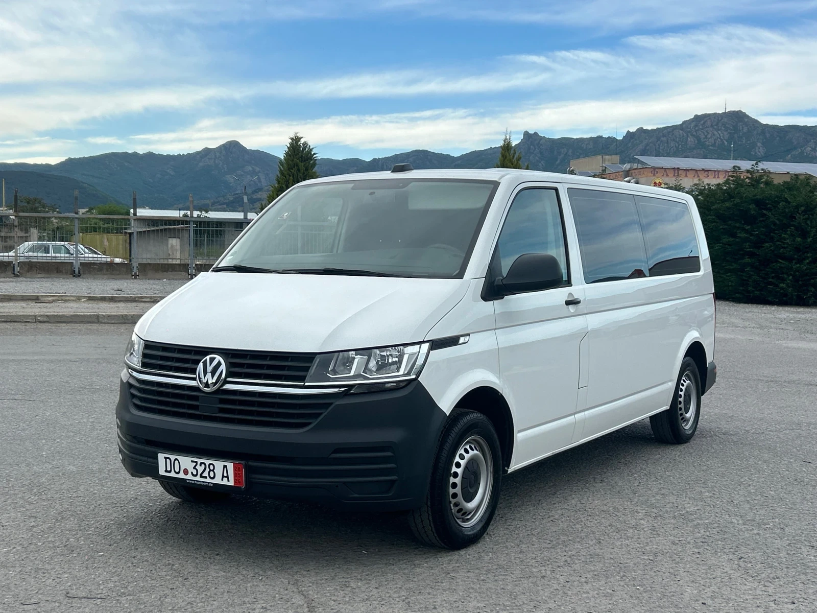 VW Transporter T6 2.0TDI 150ps LONG 2021г , снимка 5 - Бусове и автобуси - 54649313