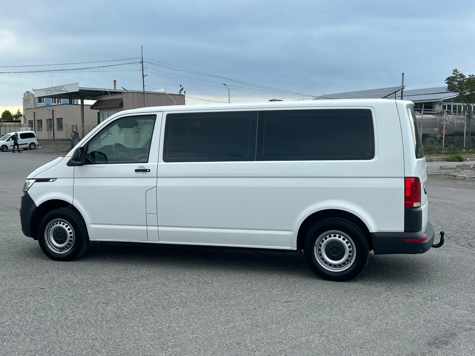 VW Transporter T6 2.0TDI 150ps LONG 2021г , снимка 9 - Бусове и автобуси - 54649313