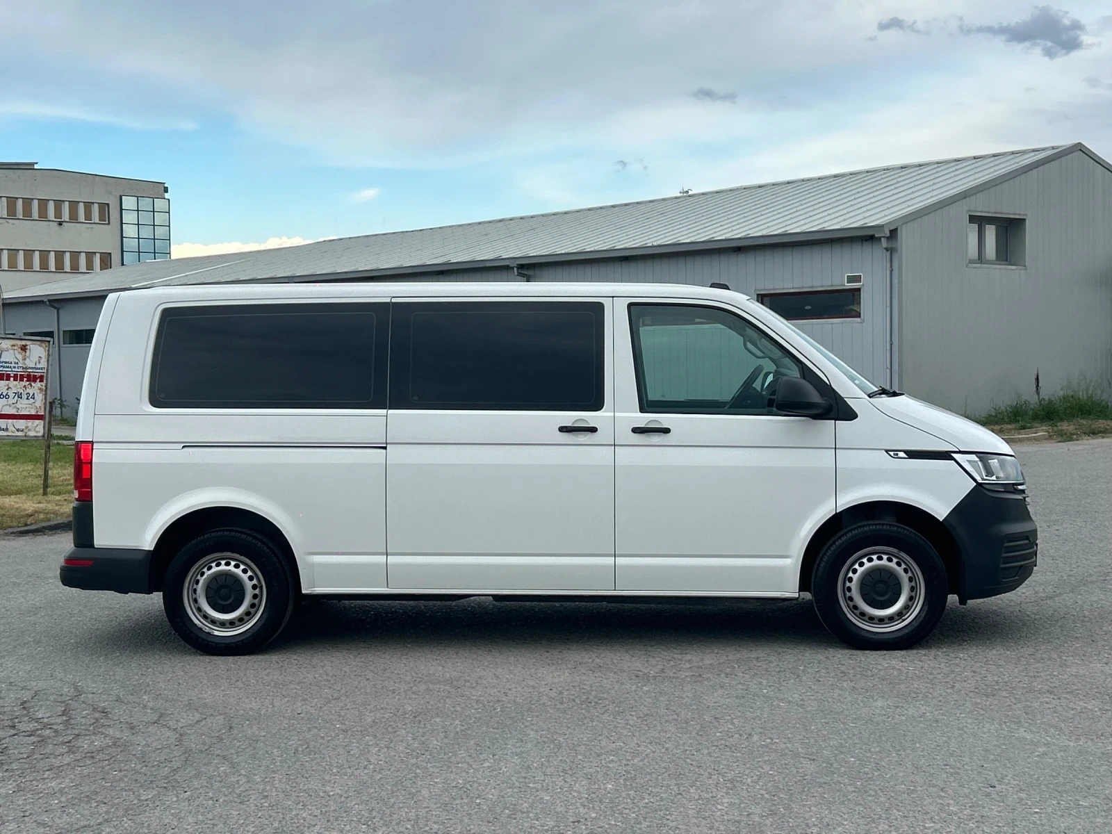 VW Transporter T6 2.0TDI 150ps LONG 2021г , снимка 7 - Бусове и автобуси - 54649313