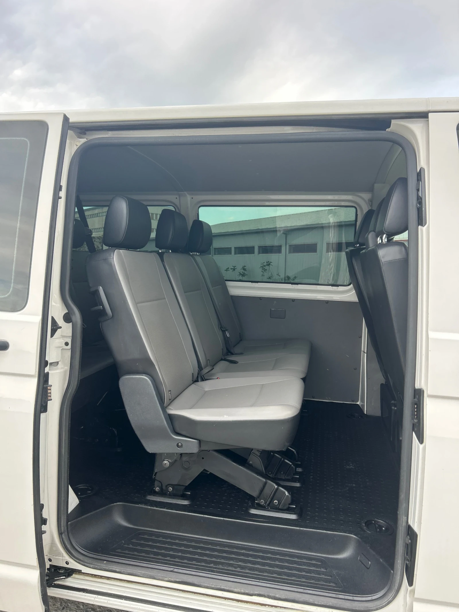 VW Transporter T6 2.0TDI 150ps LONG 2021г , снимка 16 - Бусове и автобуси - 54649313