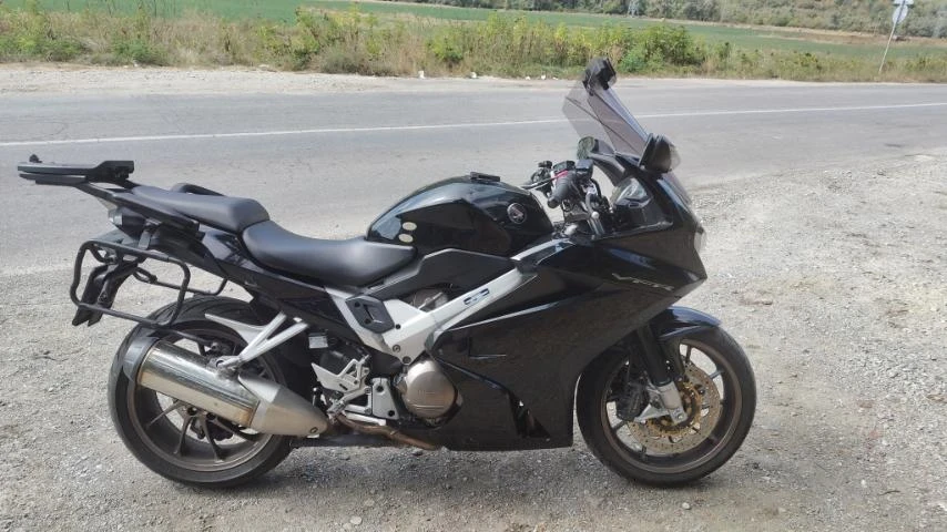 Honda Vfr 800F, снимка 7 - Мотоциклети и мототехника - 56338349