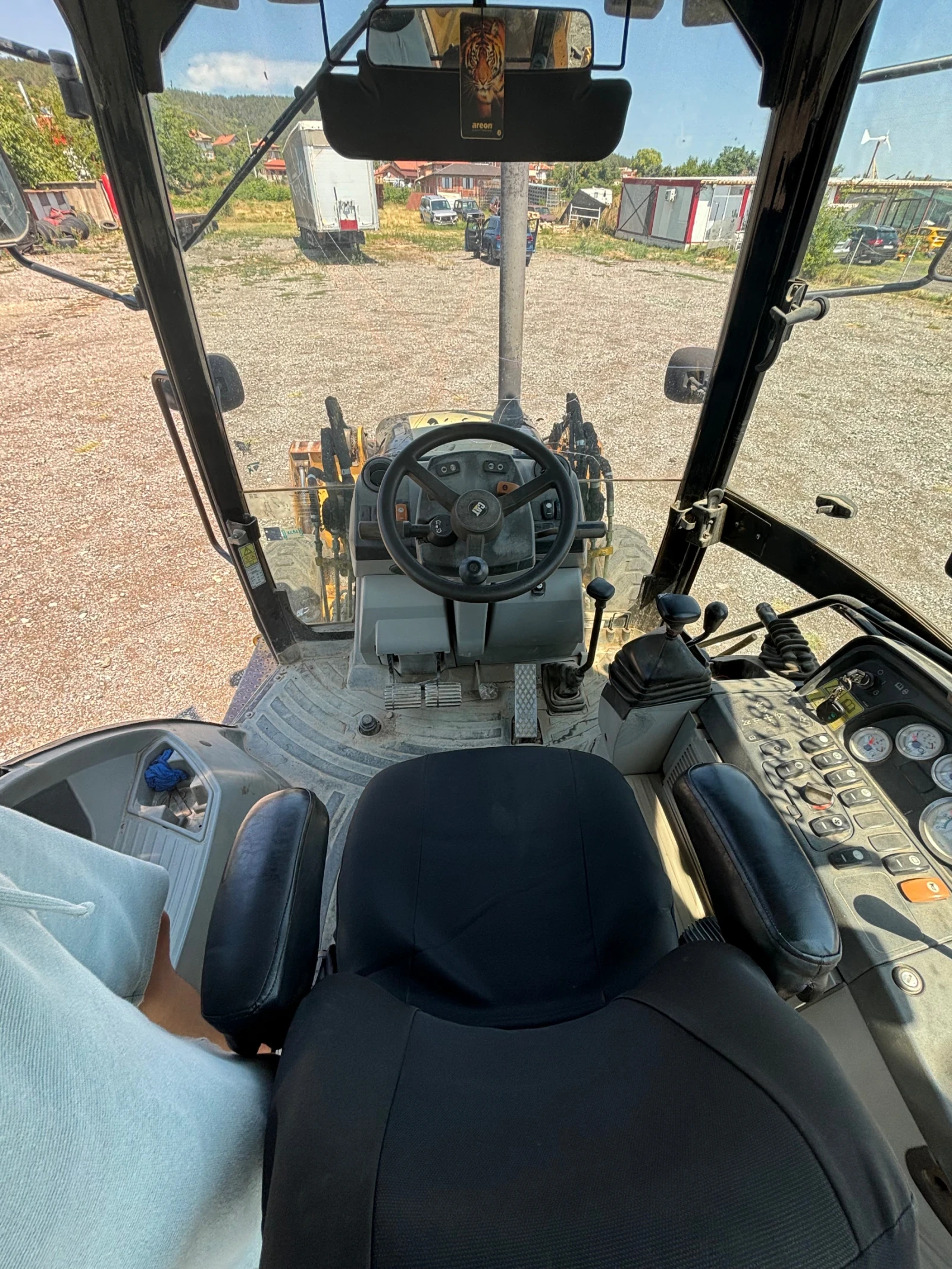 Багер Caterpillar 428 Е, снимка 5 - Индустриална техника - 55597819