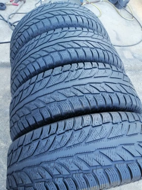 Гуми Зимни 255/70R16, снимка 3 - Гуми и джанти - 47372491