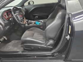 Dodge Challenger R/T RWD, снимка 11