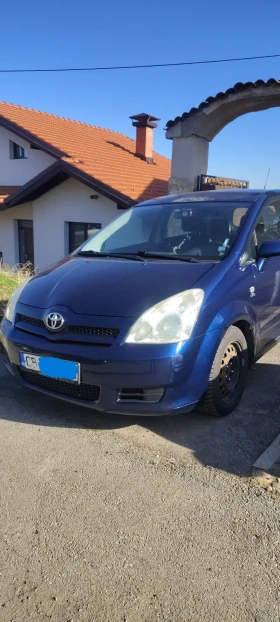 Toyota Corolla verso, снимка 4