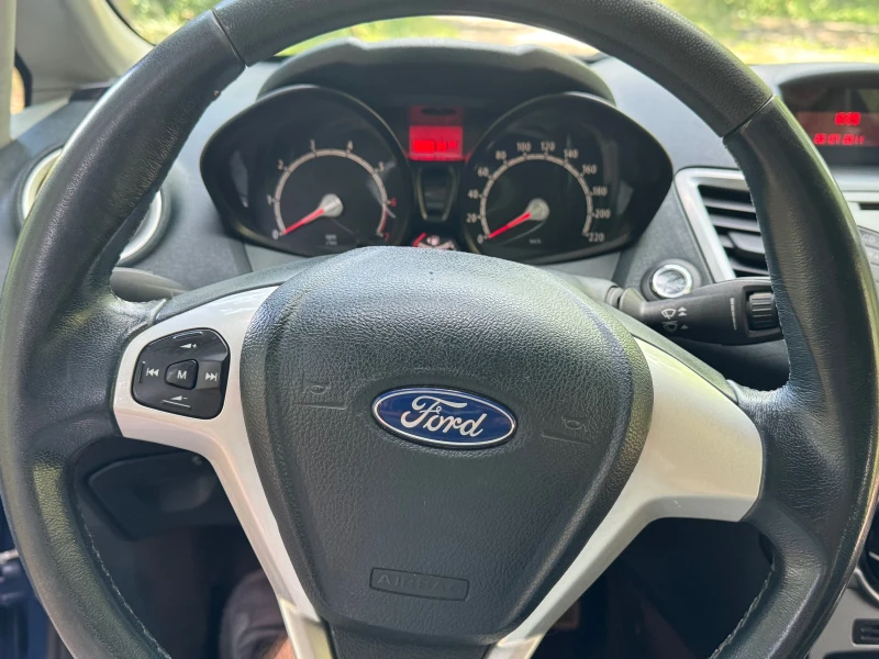 Ford Fiesta, снимка 7 - Автомобили и джипове - 47791421