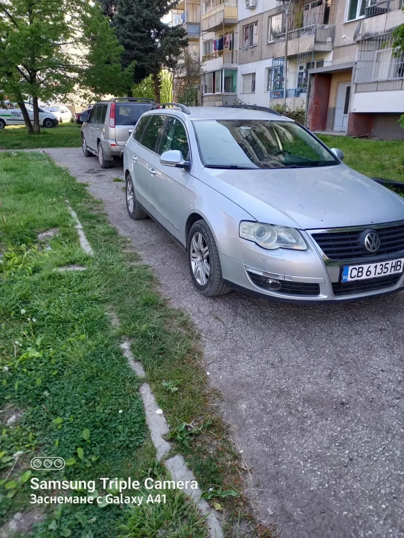 VW Passat, снимка 15 - Автомобили и джипове - 47926599