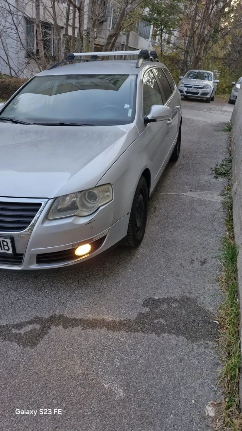 VW Passat, снимка 14 - Автомобили и джипове - 47926599