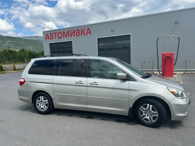 Honda Stream, снимка 4 - Автомобили и джипове - 52583462