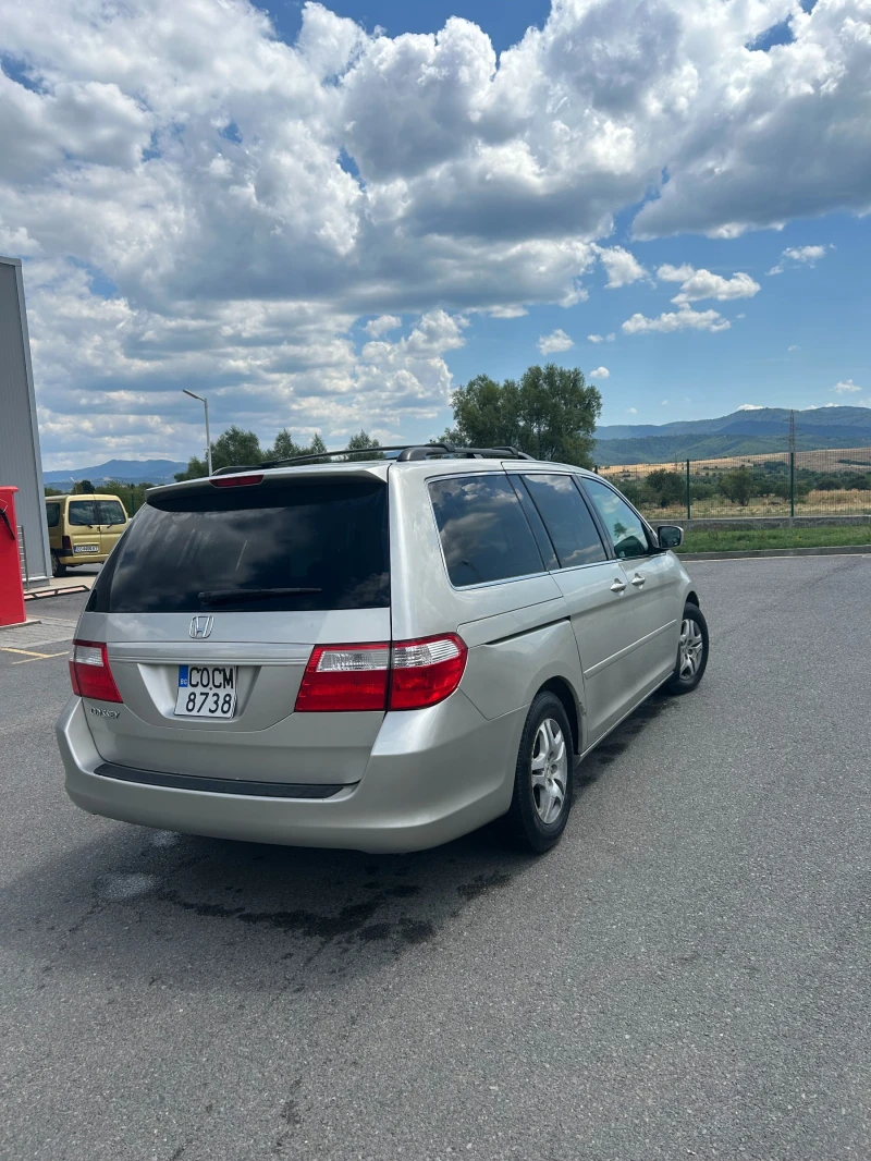 Honda Stream, снимка 3 - Автомобили и джипове - 52583462