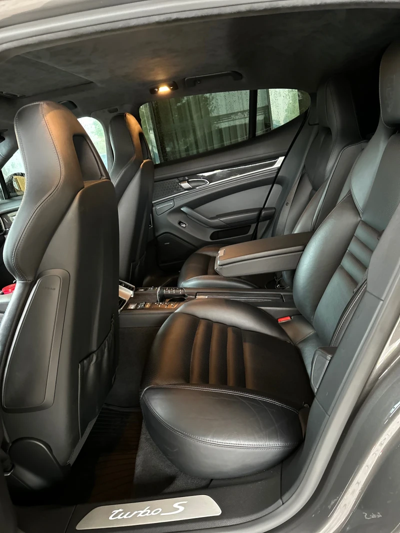 Porsche Panamera BI TURBO 550ks, снимка 13 - Автомобили и джипове - 51416293