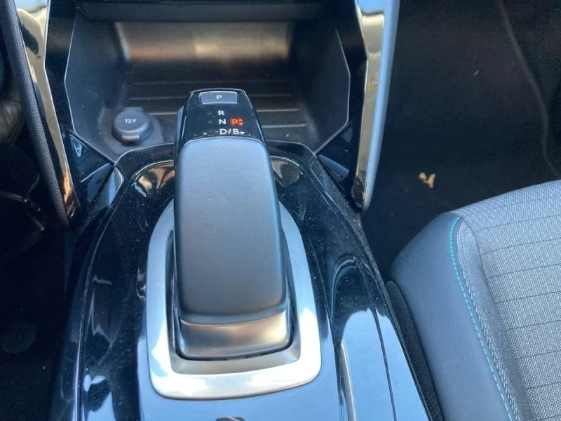 Peugeot 2008 ELEKTRO/ALLURE/136HP/FWD/NAVI/CAM/L.ASS/HPUMP/685f, снимка 11 - Автомобили и джипове - 51542157