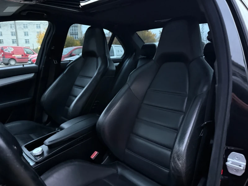 Mercedes-Benz C 320 D* 6.3AMG SEATS* PANO* ЛИЗИНГ, снимка 10 - Автомобили и джипове - 52328285