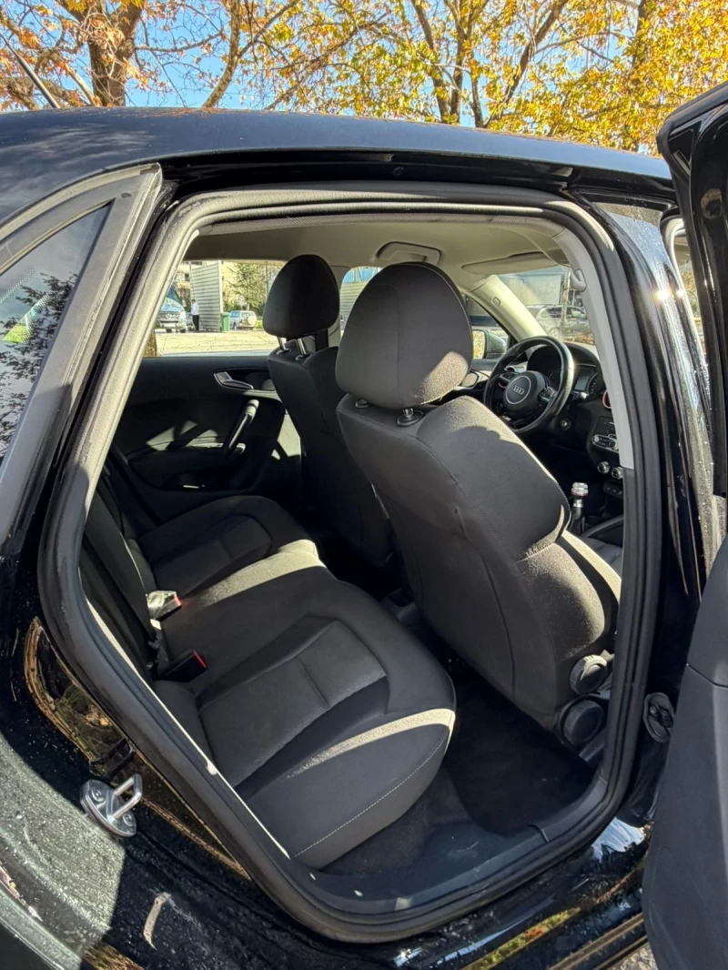 Audi A1, снимка 8 - Автомобили и джипове - 52630607