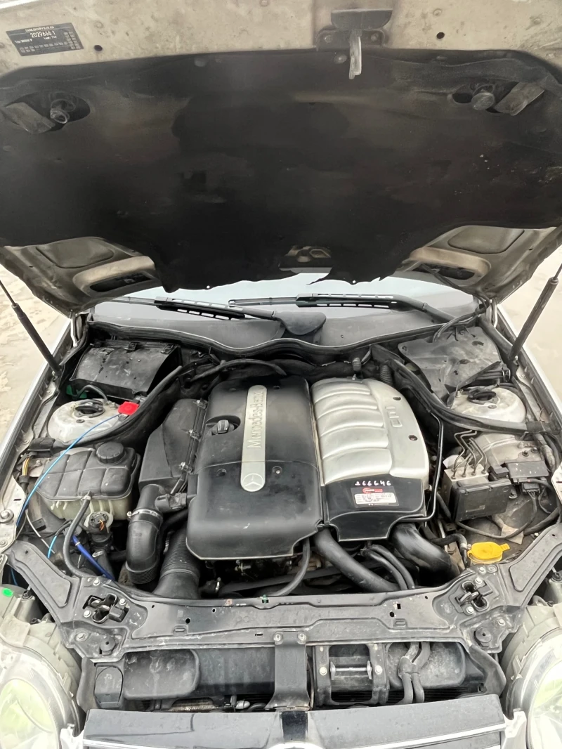 Mercedes-Benz CLK 270CDI, снимка 9 - Автомобили и джипове - 53222289