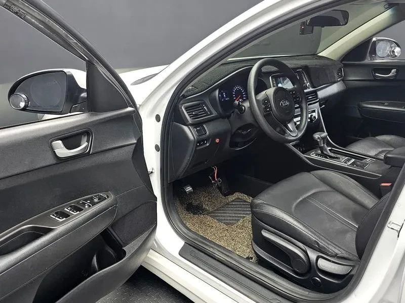 Kia K5 Lpi Mx Deluxe, снимка 10 - Автомобили и джипове - 55885213