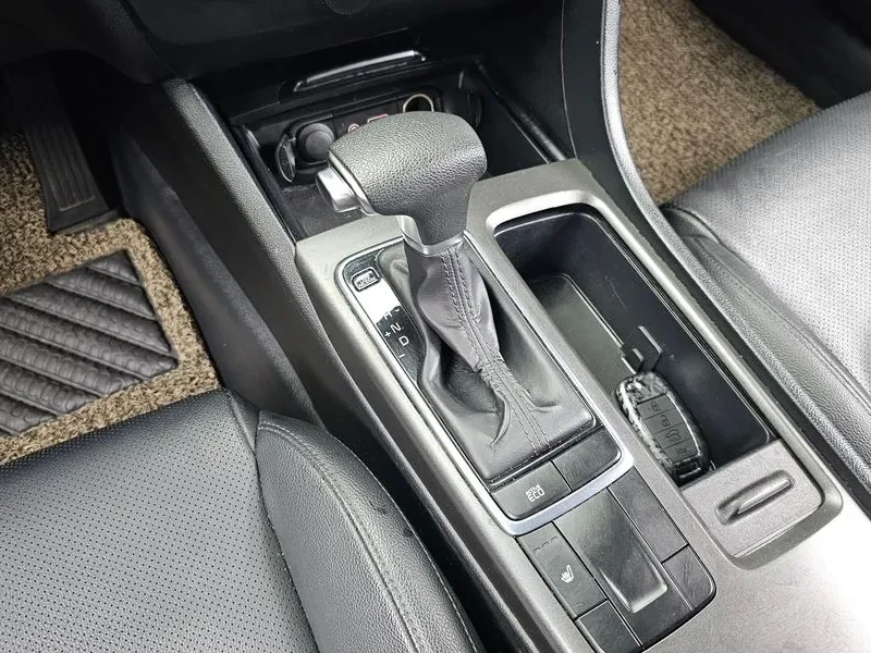 Kia K5 Lpi Mx Deluxe, снимка 9 - Автомобили и джипове - 55885213