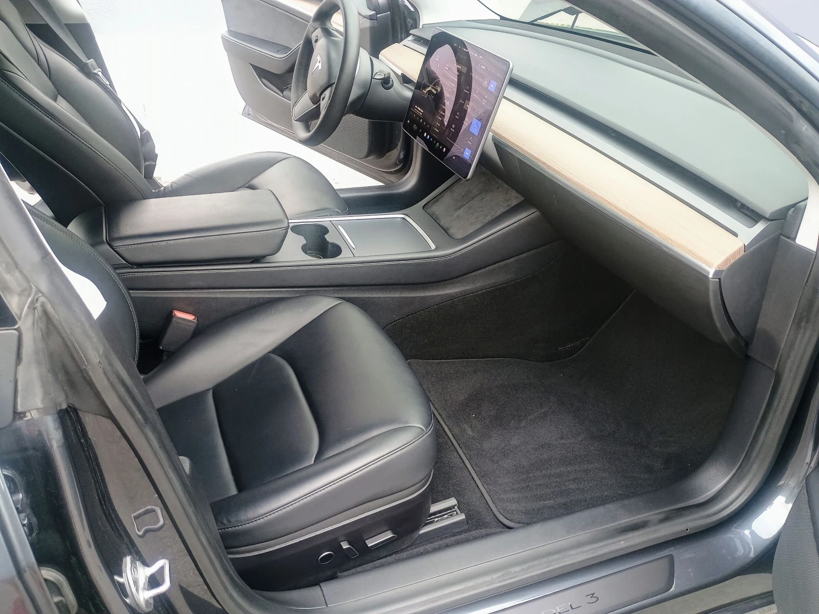 Tesla Model 3 CCS , фейсова , термопомпа  - изображение 10