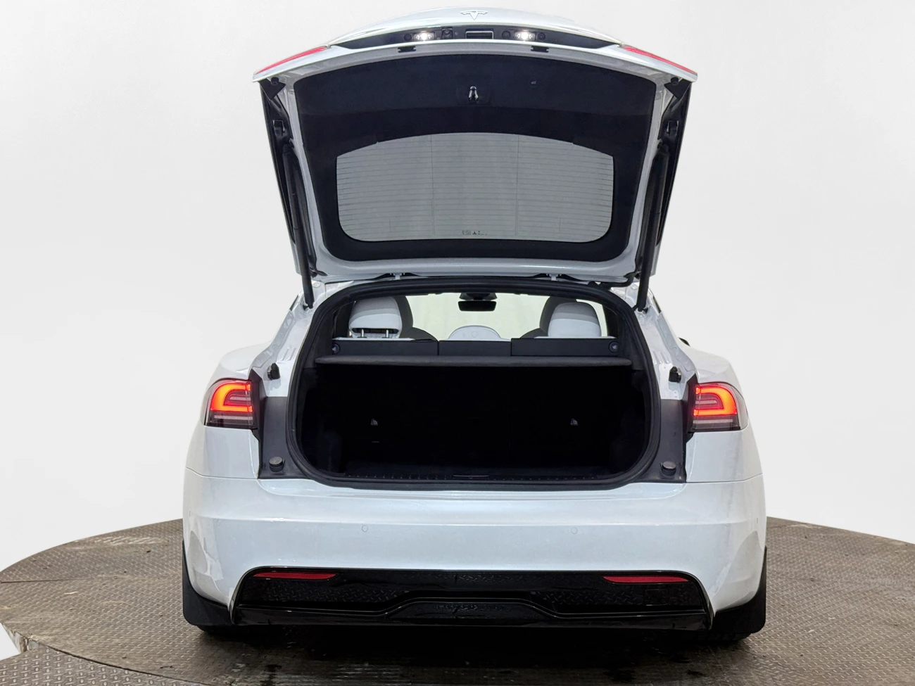 Tesla Model S Long Range* AWD* Pano* Yoke* Термопомпа* 670кс*  - изображение 7