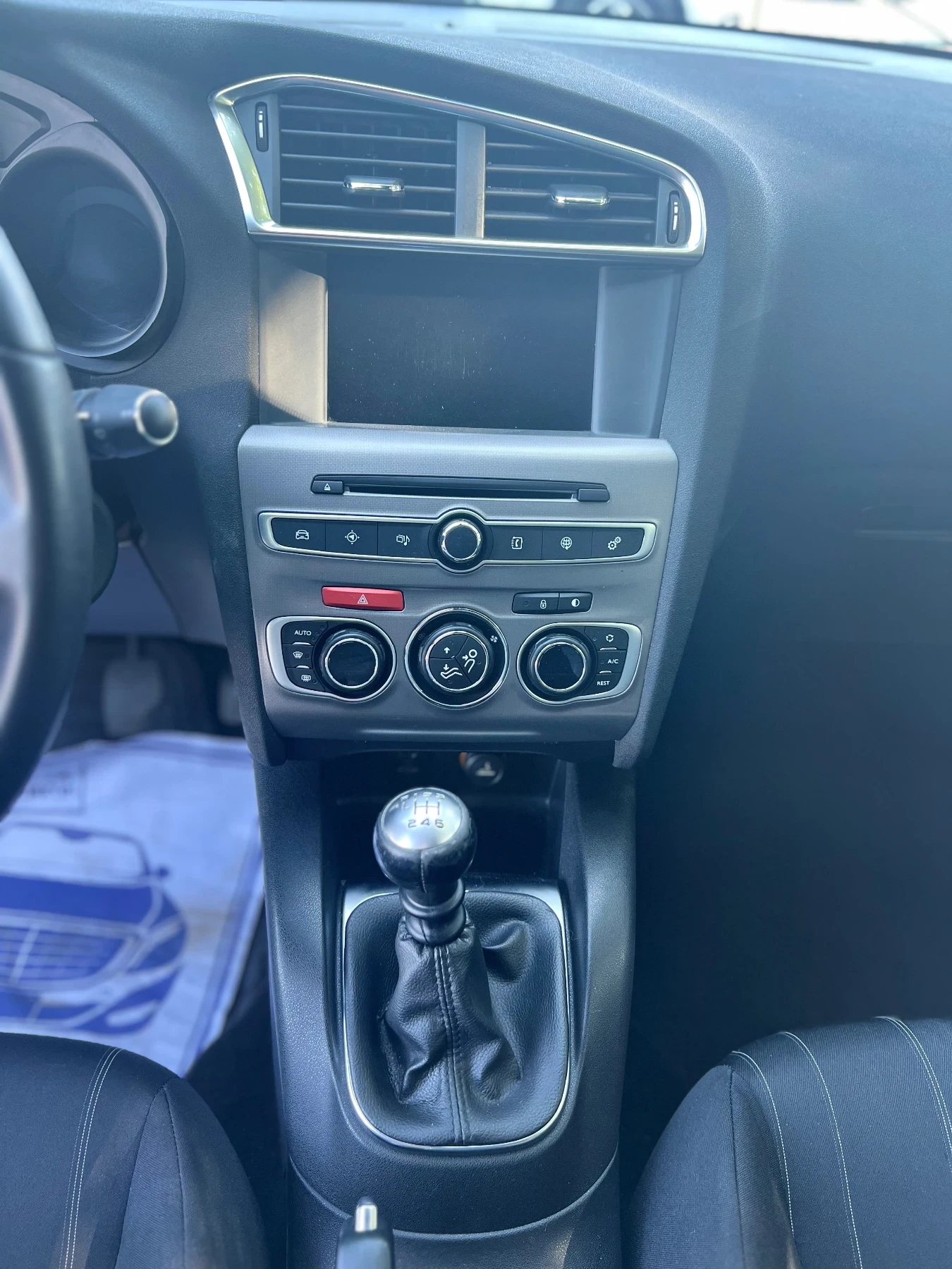 Citroen C4 1.6 HDI - изображение 8