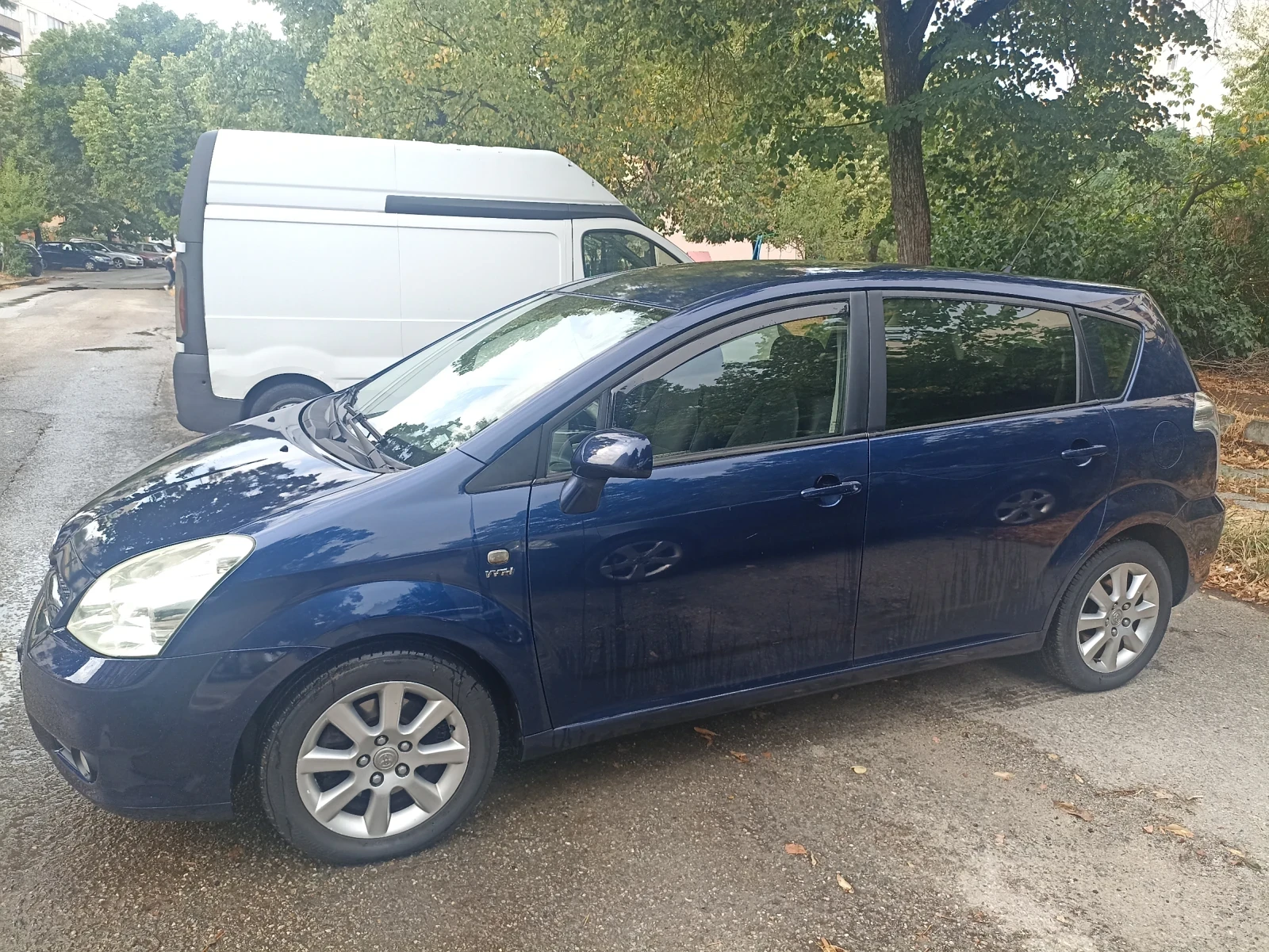 Toyota Corolla verso  - изображение 7