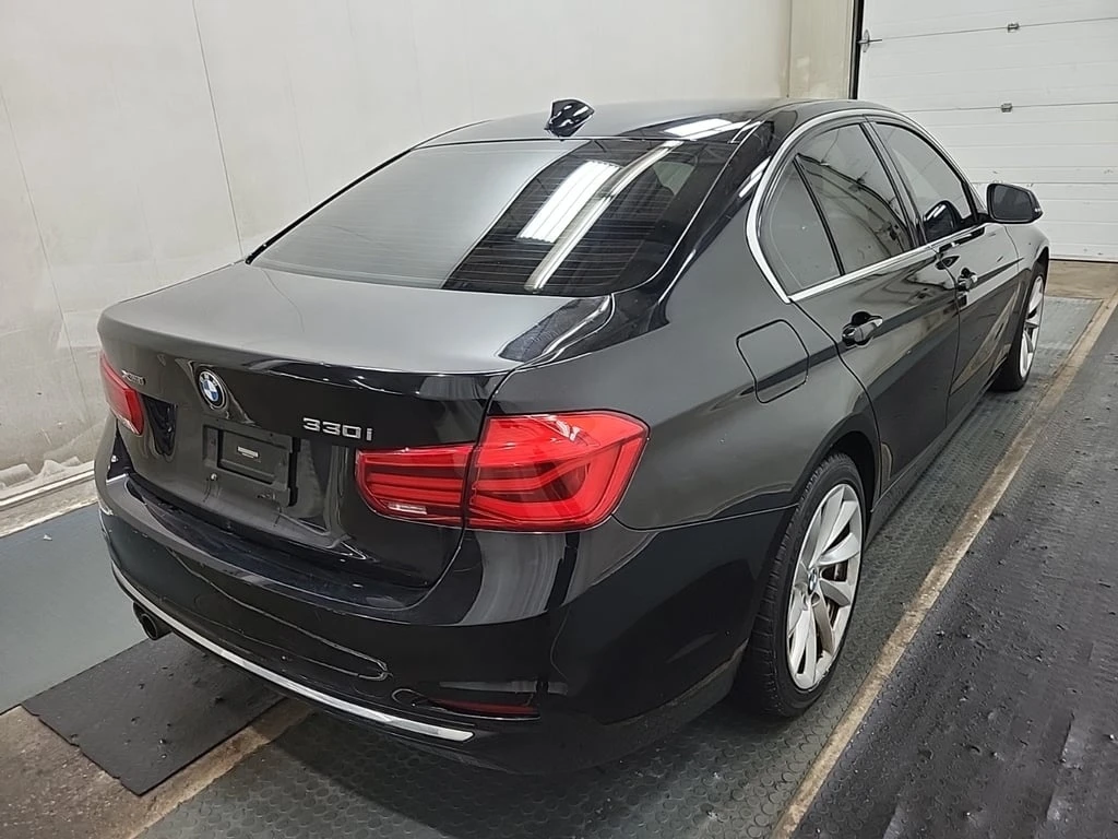 BMW 330 * 330I XDRIVE * CARFAX * БЕЗ ПЪРВОНАЧАЛНА ВНОСКА - изображение 3