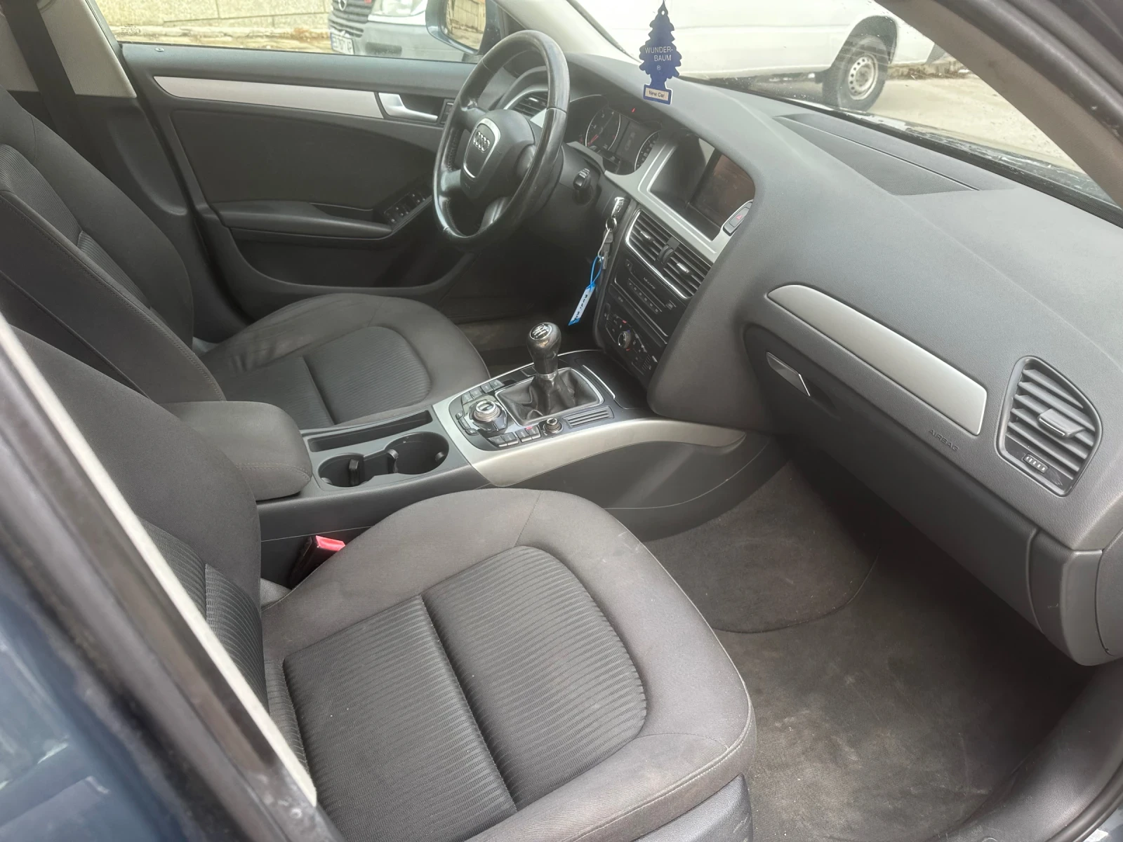 Audi A4 2.0 TDI 136 k - изображение 8