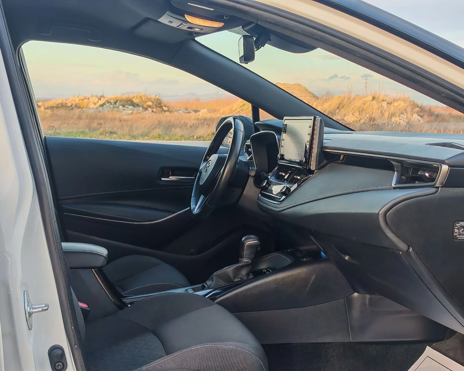 Toyota Corolla 1.8 ХИБРИД 122 К.С. 69 000 КМ!!! LOUNGE! НОВА! - изображение 10