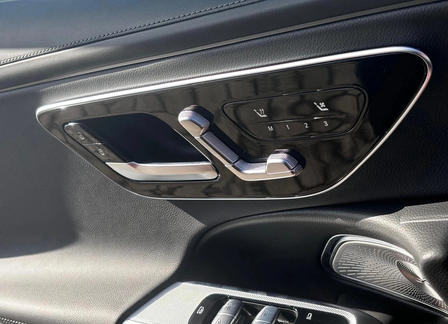 Mercedes-Benz E 300 de 4MATIC AMG-Line, снимка 6 - Автомобили и джипове - 54269018