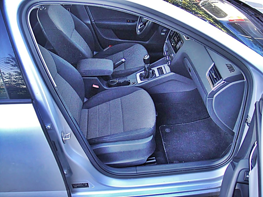 Skoda Octavia 2.0 TDI, снимка 8 - Автомобили и джипове - 54564220