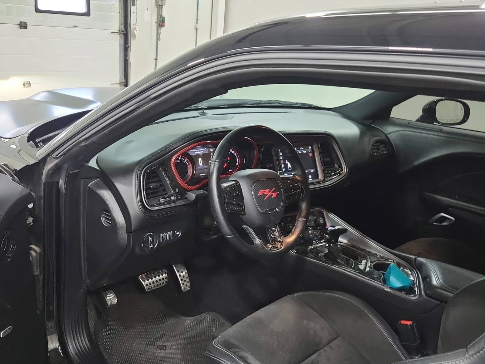 Dodge Challenger R/T RWD, снимка 13 - Автомобили и джипове - 54577241