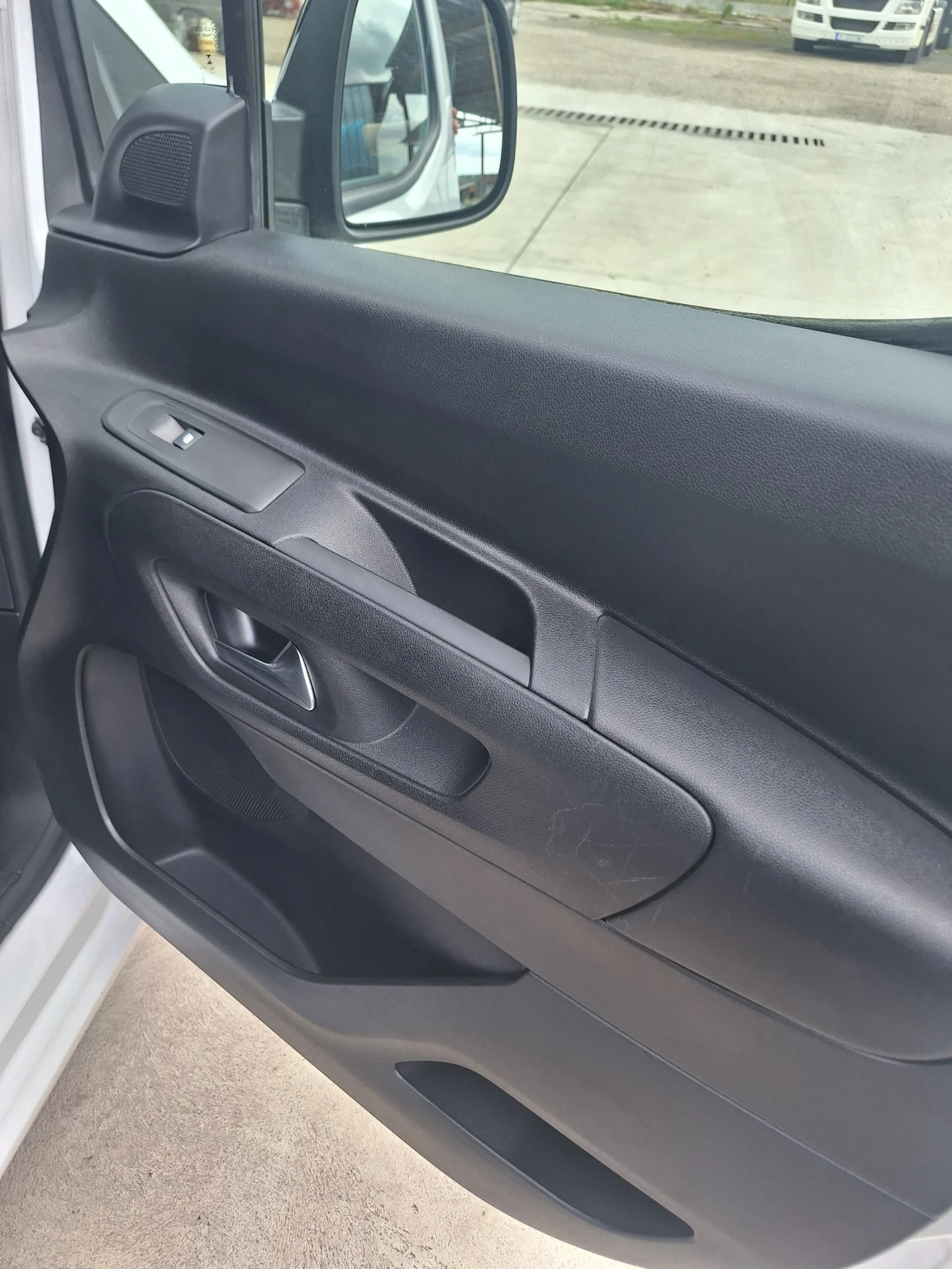 Citroen Berlingo, снимка 11 - Автомобили и джипове - 56378664