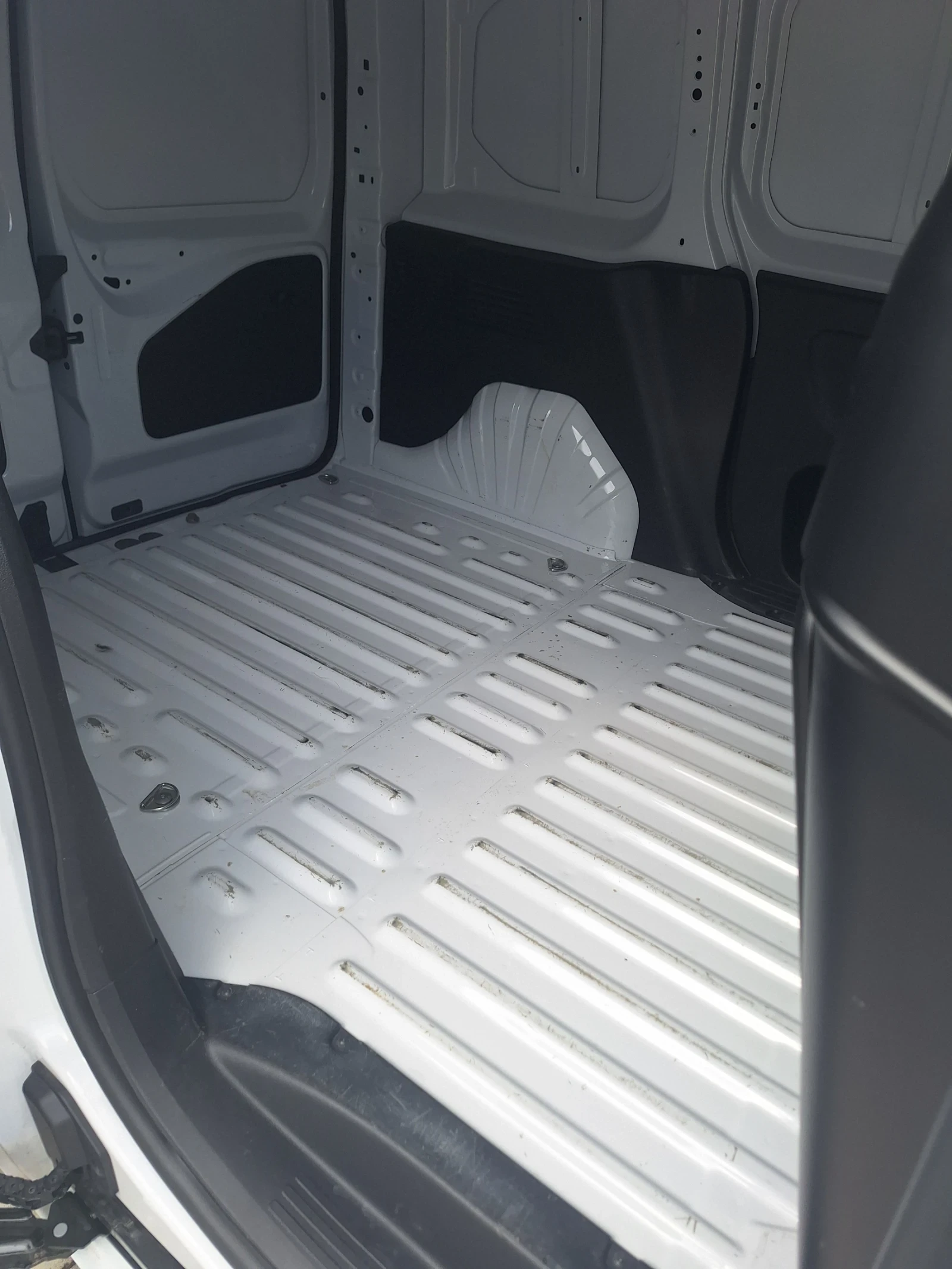 Citroen Berlingo, снимка 10 - Автомобили и джипове - 56378664