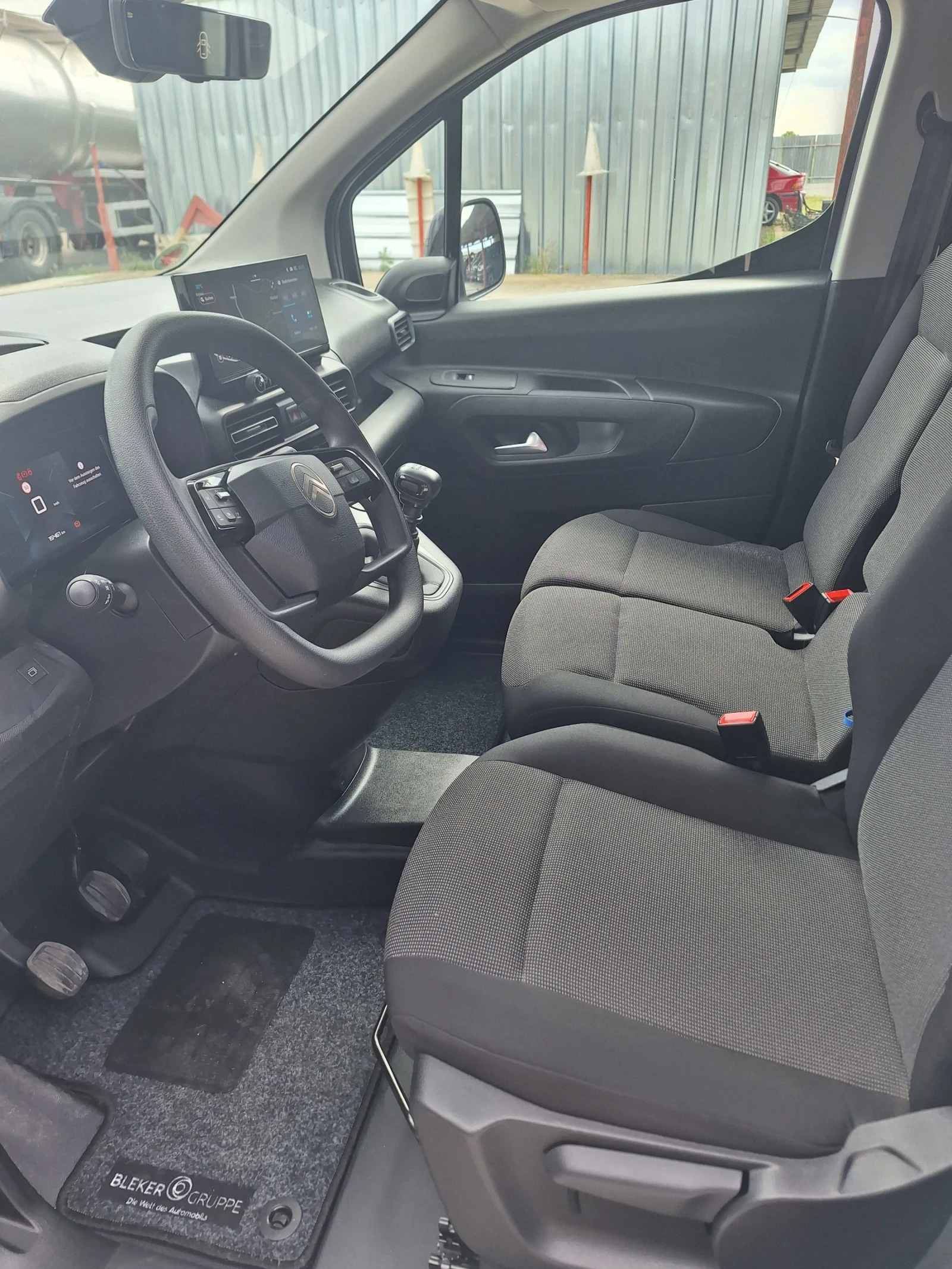 Citroen Berlingo, снимка 13 - Автомобили и джипове - 56378664
