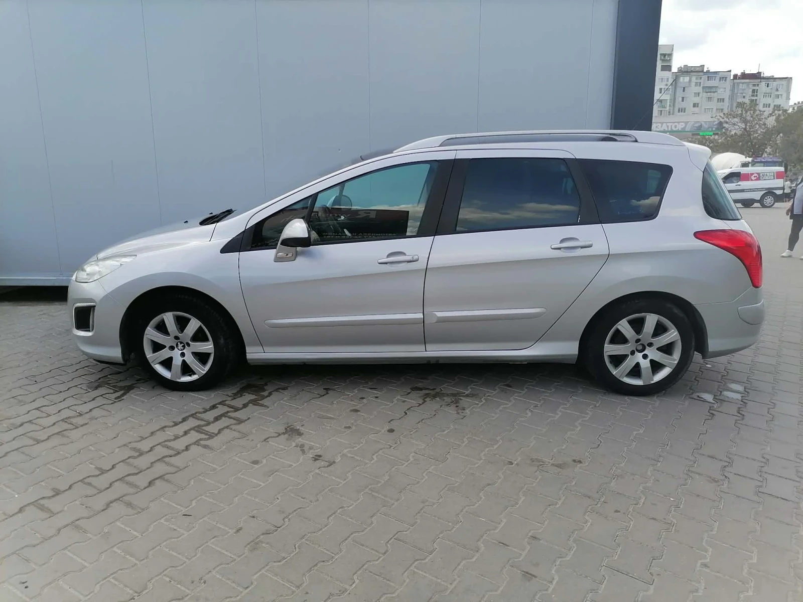 Peugeot 308 SW, снимка 6 - Автомобили и джипове - 54990177