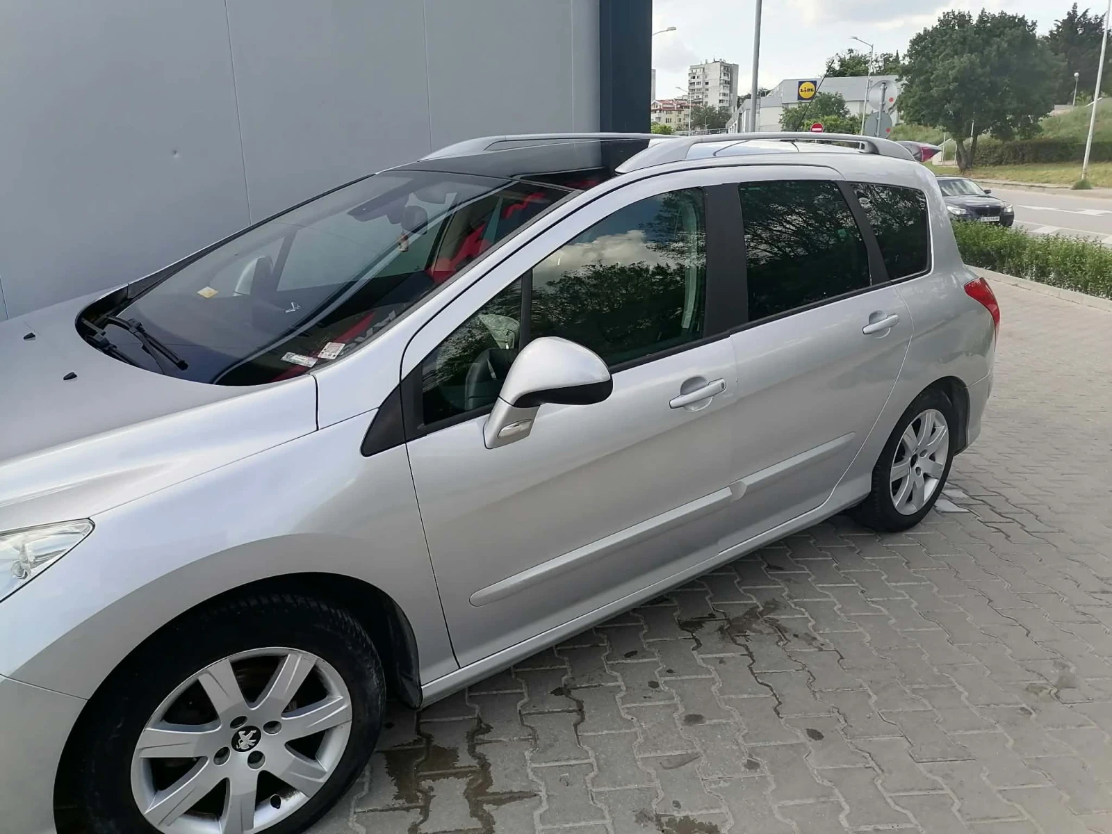 Peugeot 308 SW, снимка 11 - Автомобили и джипове - 54990177