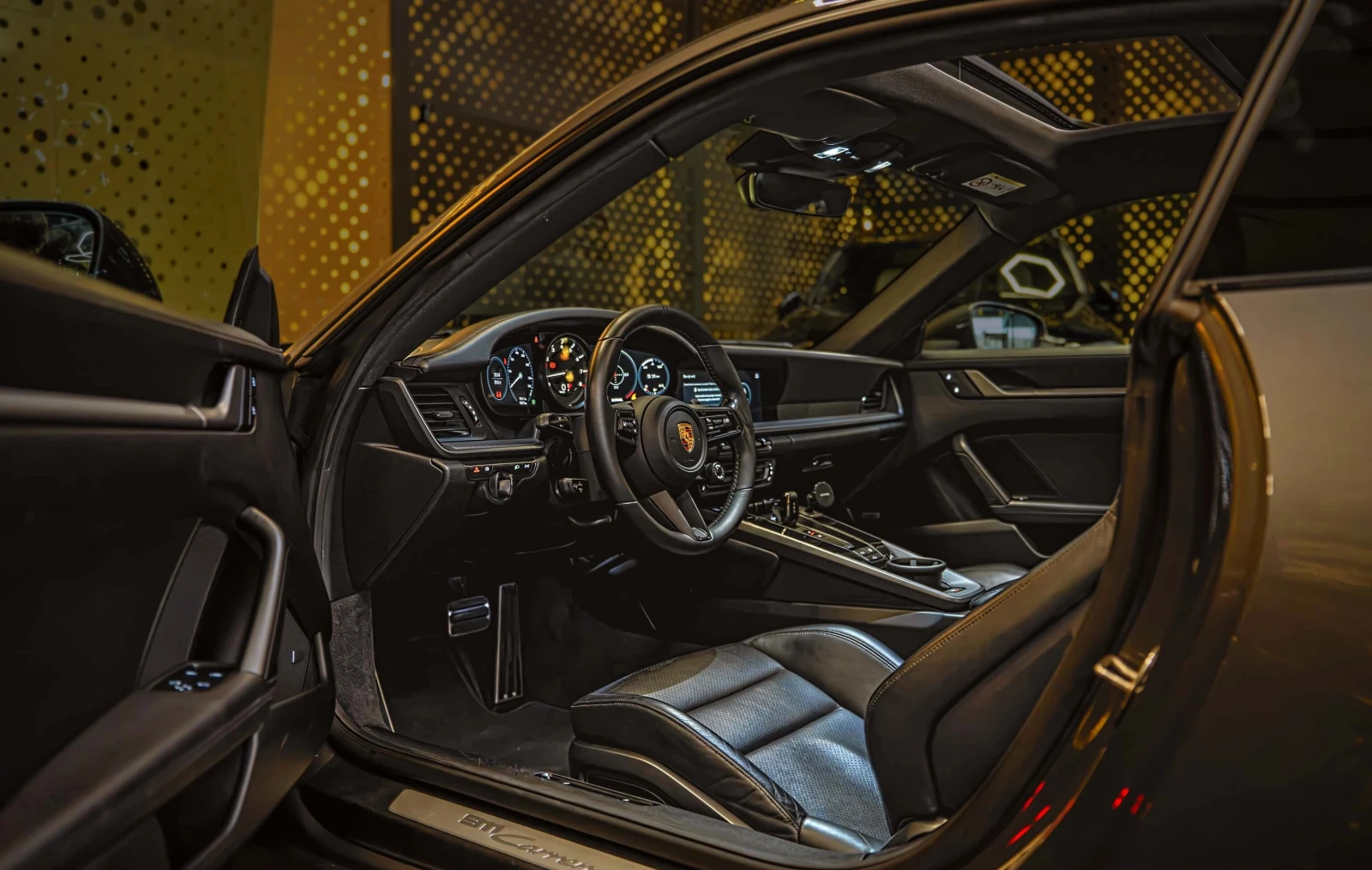 Porsche 911 Carrera, снимка 5 - Автомобили и джипове - 55338785