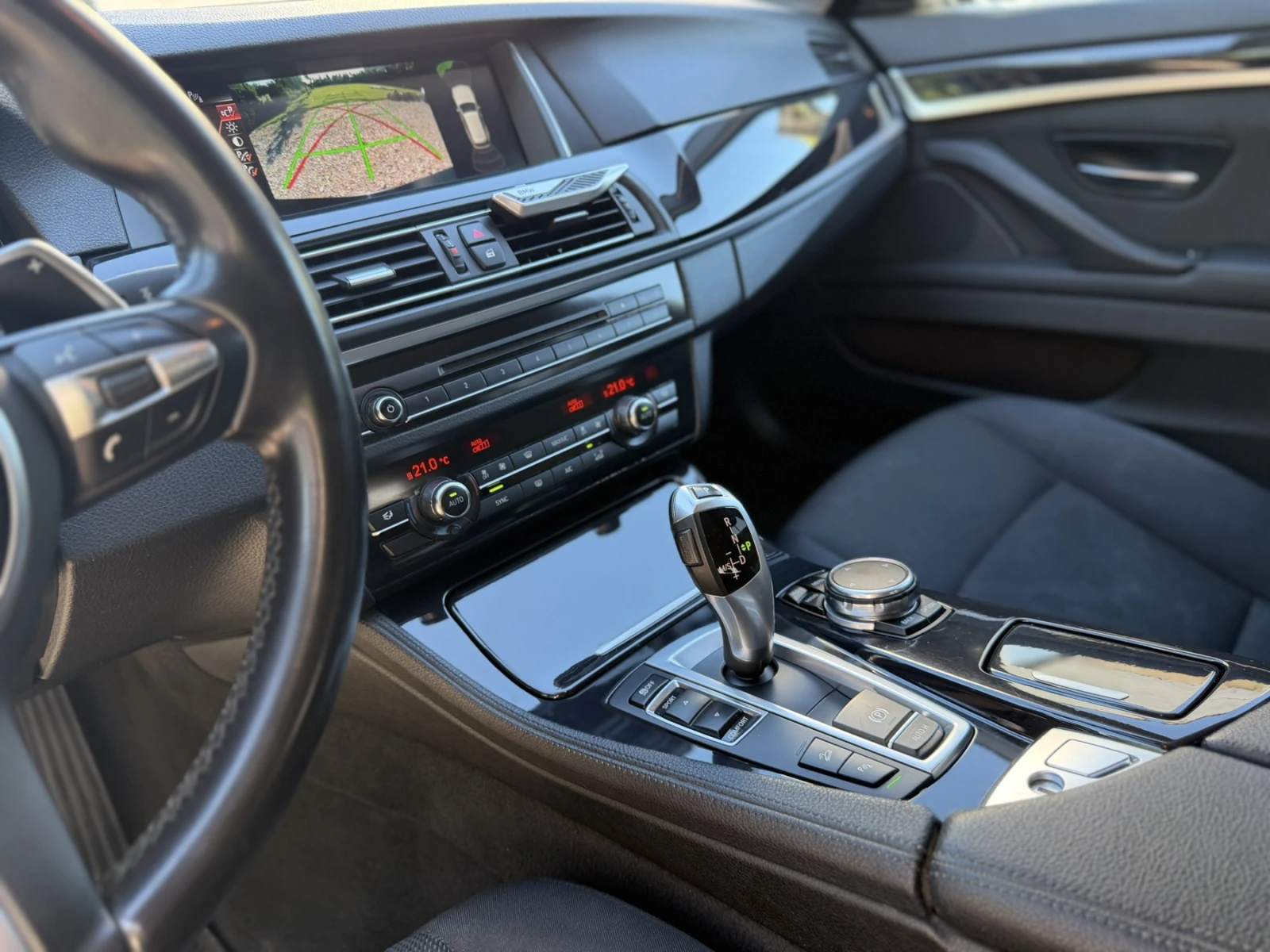 BMW 520, снимка 16 - Автомобили и джипове - 55905521
