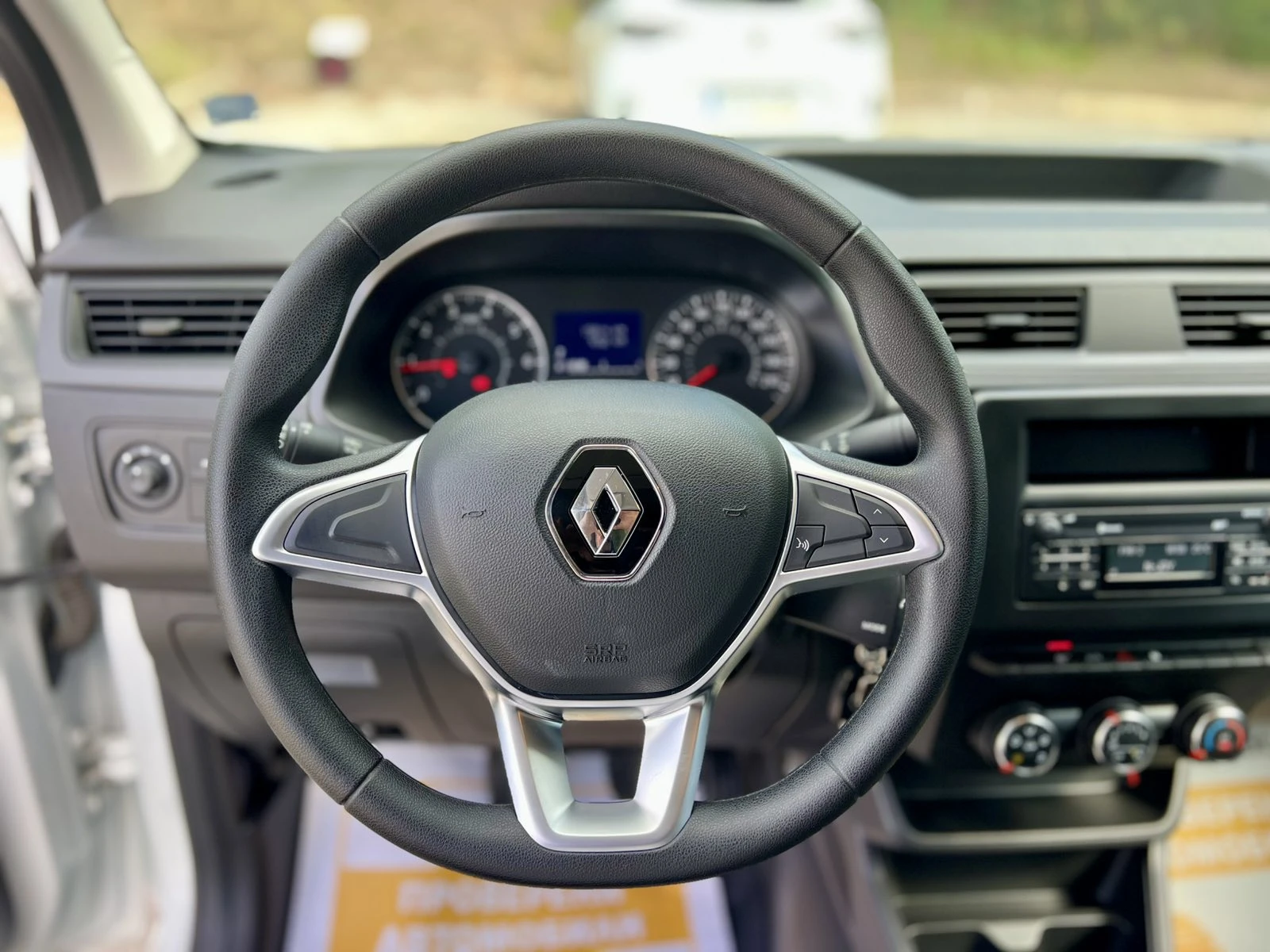 Renault Express 1.5 Blue dCi / 75 к.с. / ГАРАНЦИЯ, снимка 11 - Автомобили и джипове - 55923216