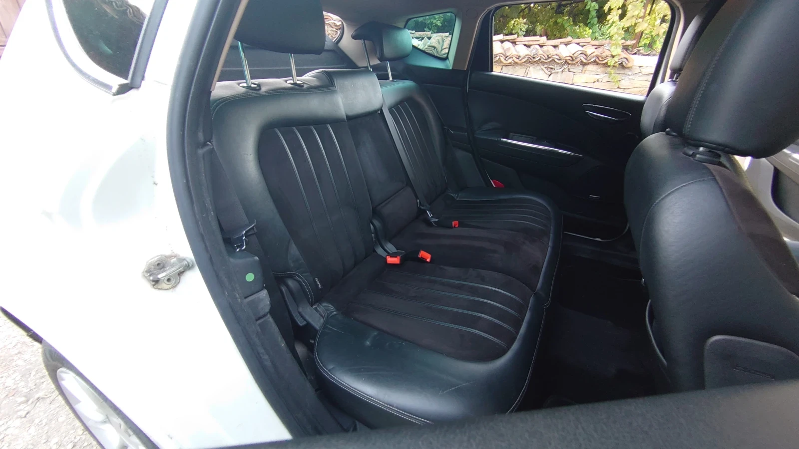 Lancia Delta | Mobile.bg � ����������� 12