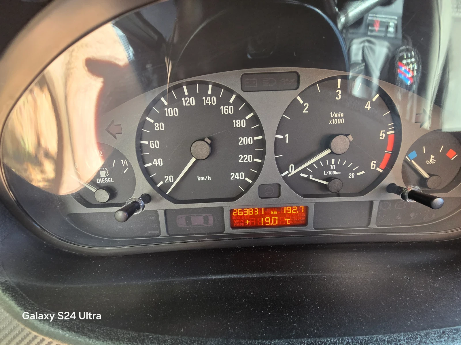 BMW 320, снимка 6 - Автомобили и джипове - 56056461