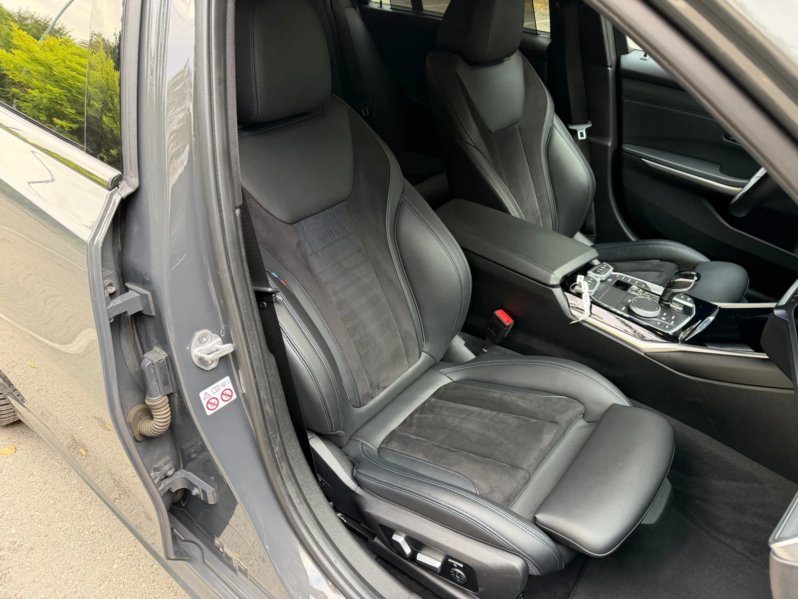 BMW 330 X-drive М-пакет, снимка 9 - Автомобили и джипове - 56273713