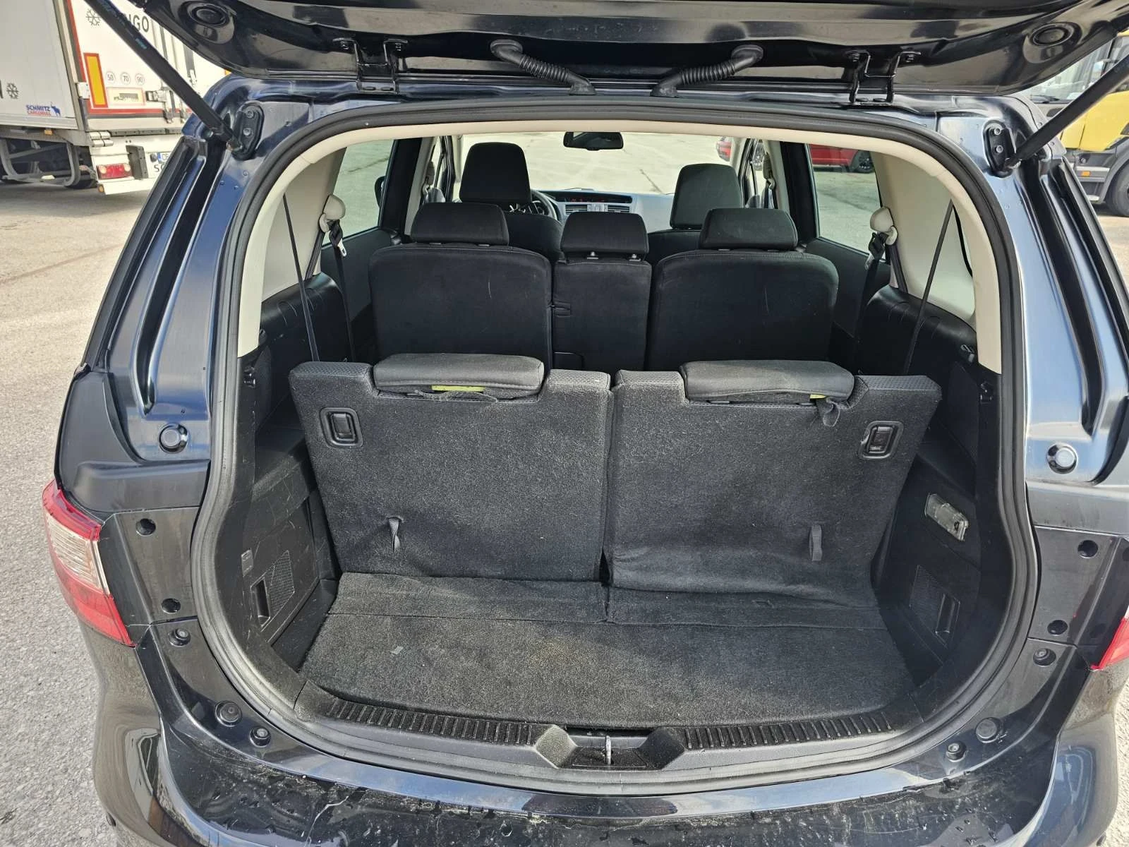 Mazda 5 1.6D* 7 ����� | Mobile.bg � ����������� 7