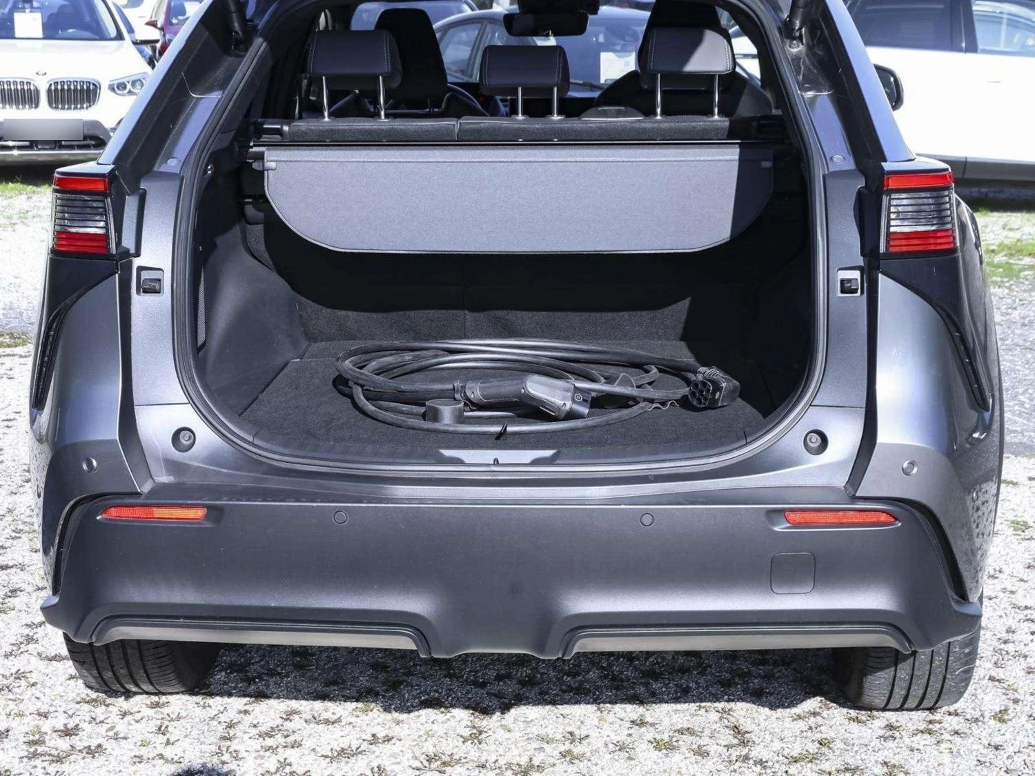 Toyota bZ4X AWD - 71.4 kWh - 218 �� - ����������� | Mobile.bg � ����������� 3