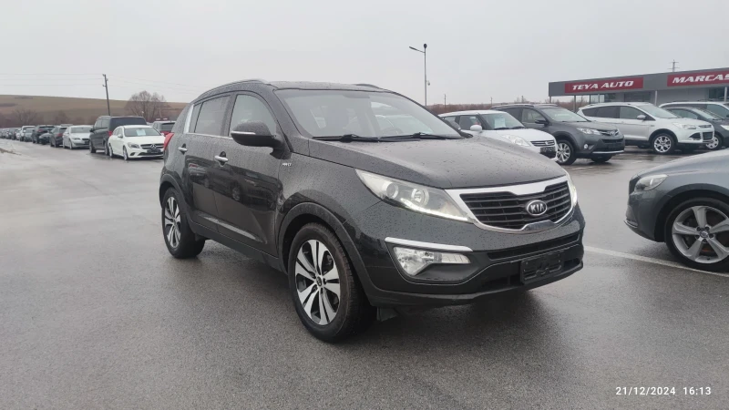 Kia Sportage, снимка 2 - Автомобили и джипове - 48437074